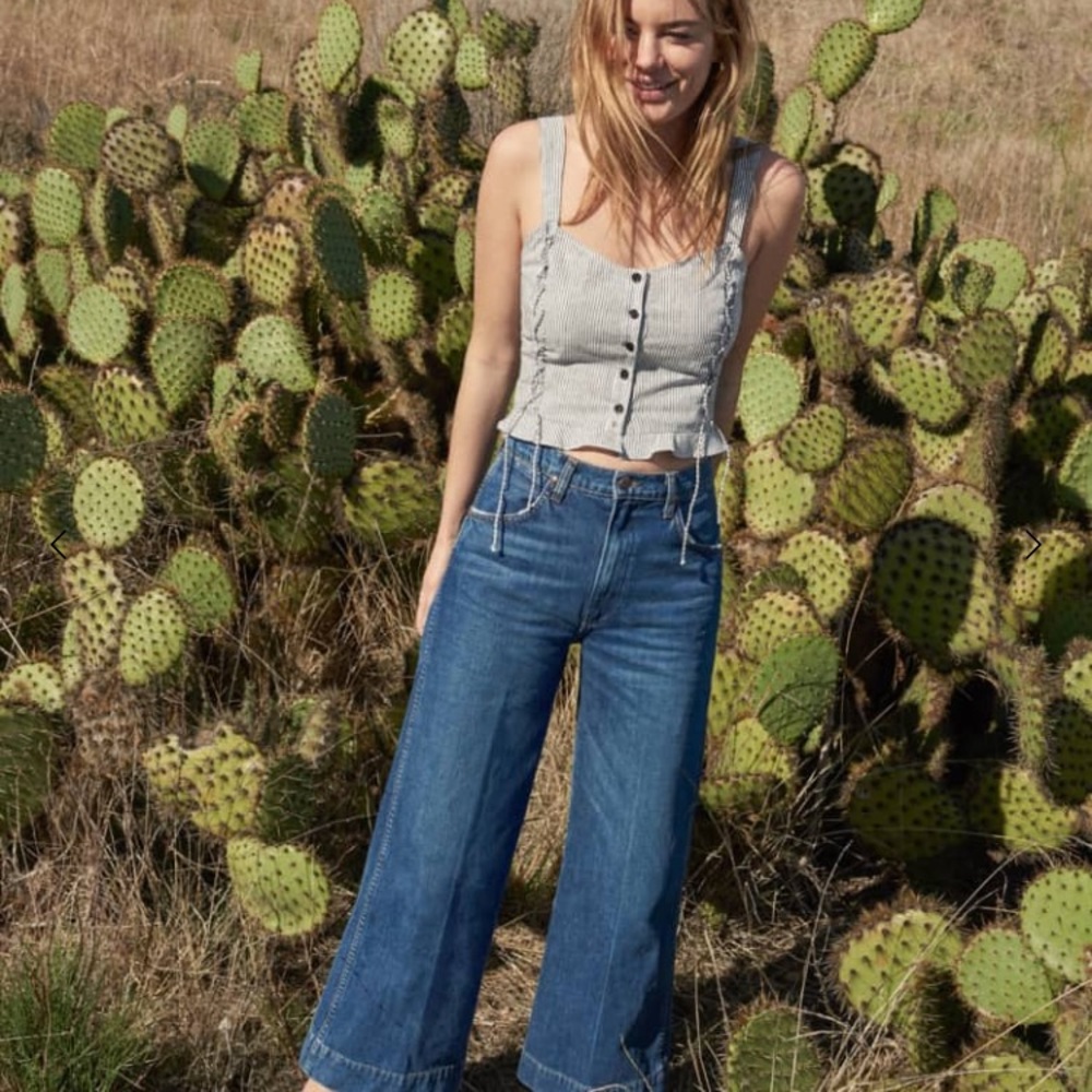 Size 30 cropped wide leg Reformation Jean
